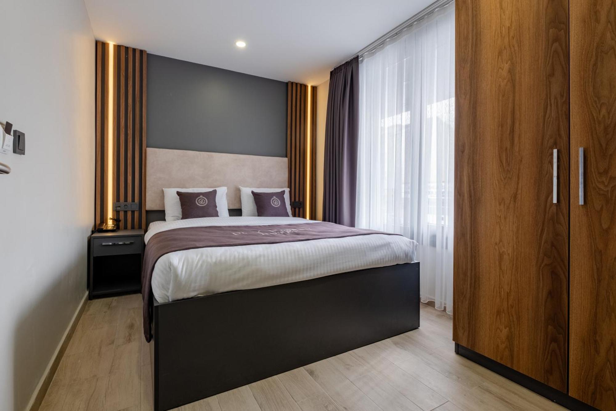 Fly Point Airport Hotel Arnavutkoy Екстер'єр фото