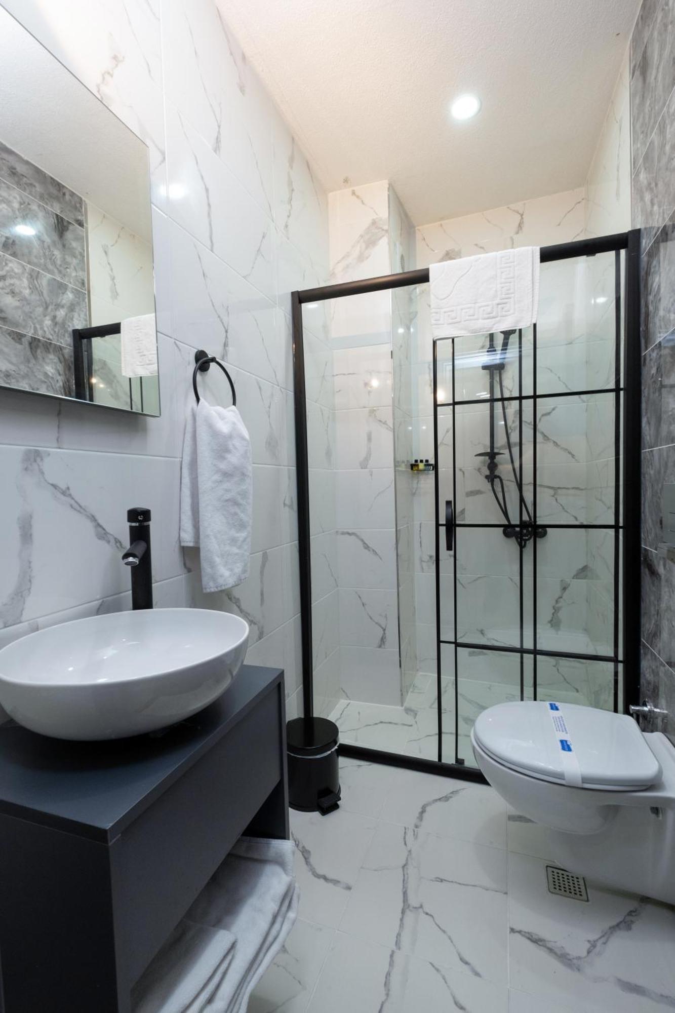 Fly Point Airport Hotel Arnavutkoy Екстер'єр фото