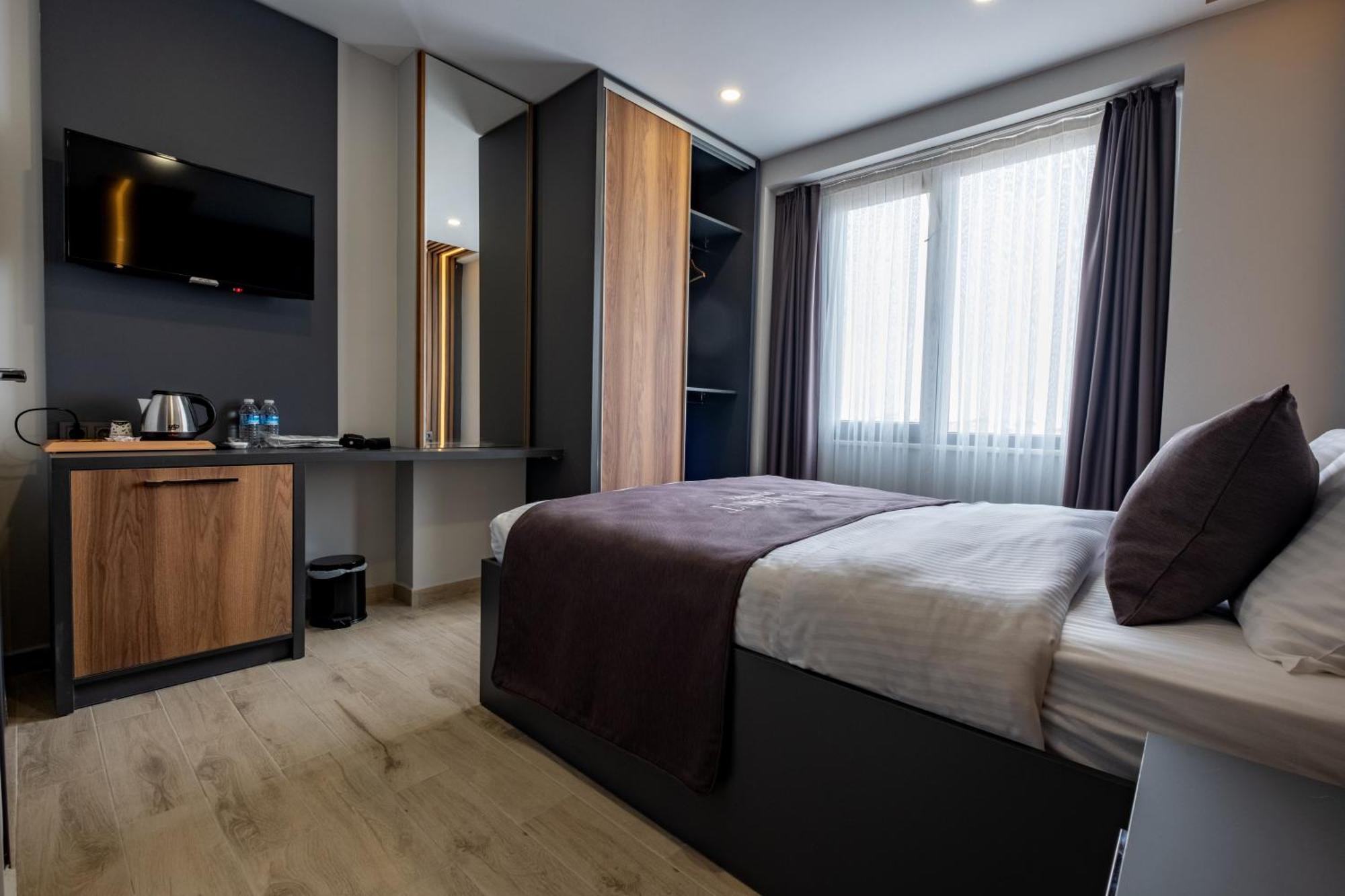 Fly Point Airport Hotel Arnavutkoy Екстер'єр фото